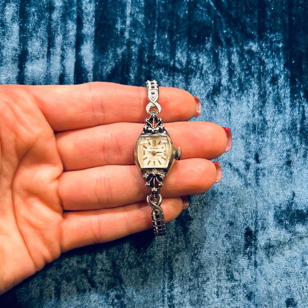 1960s Waltham Rolled White Gold Plate & Diamond Petite Stretch-Band Wristwatch